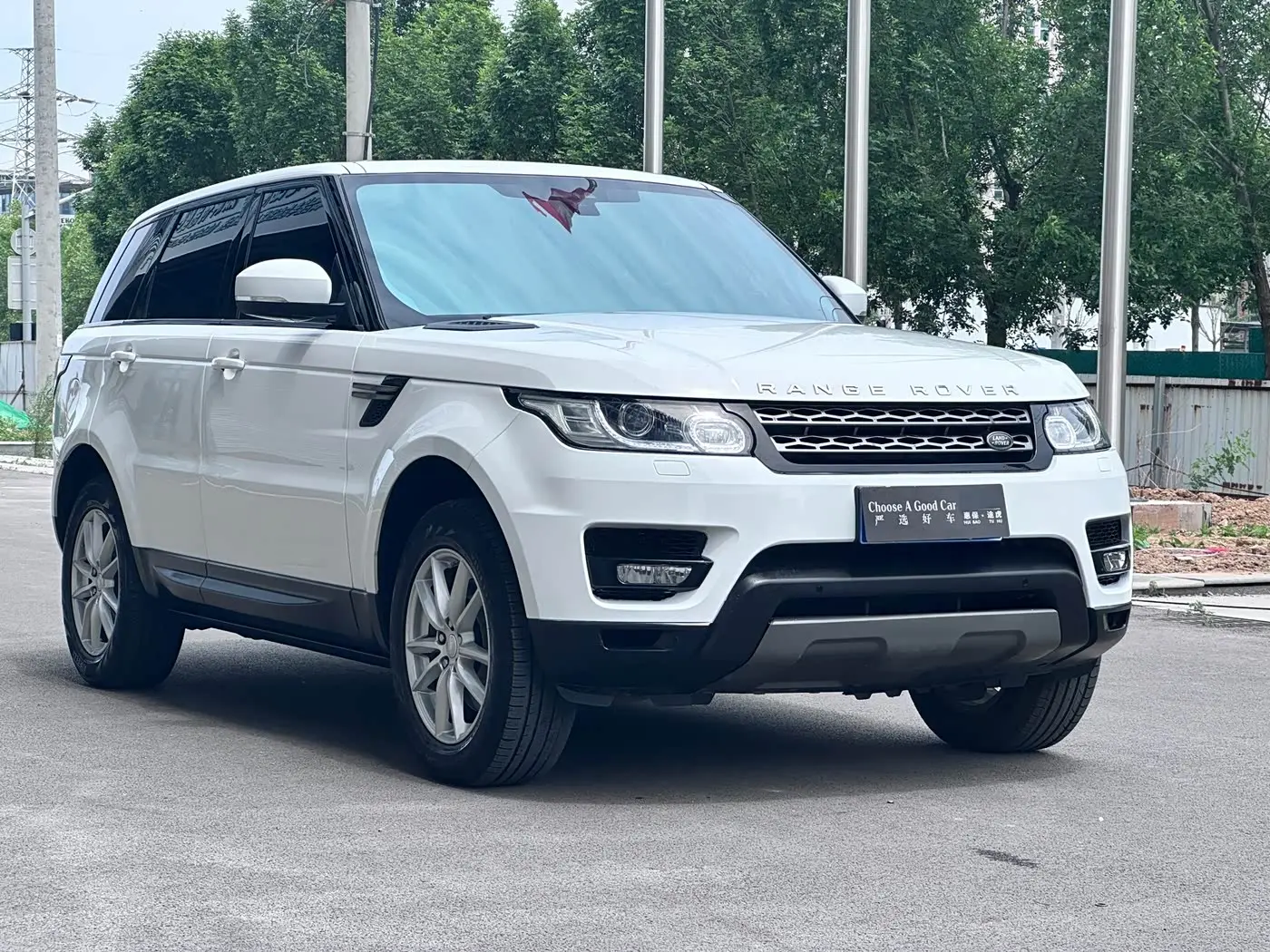 Land Rover Range Rover Sport 2017 — Photo 3/9