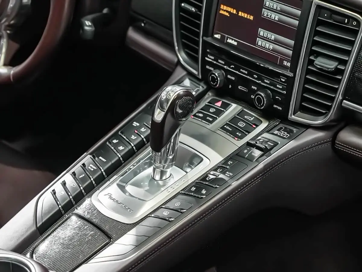 Porsche Panamera 2014 — Photo 11/16