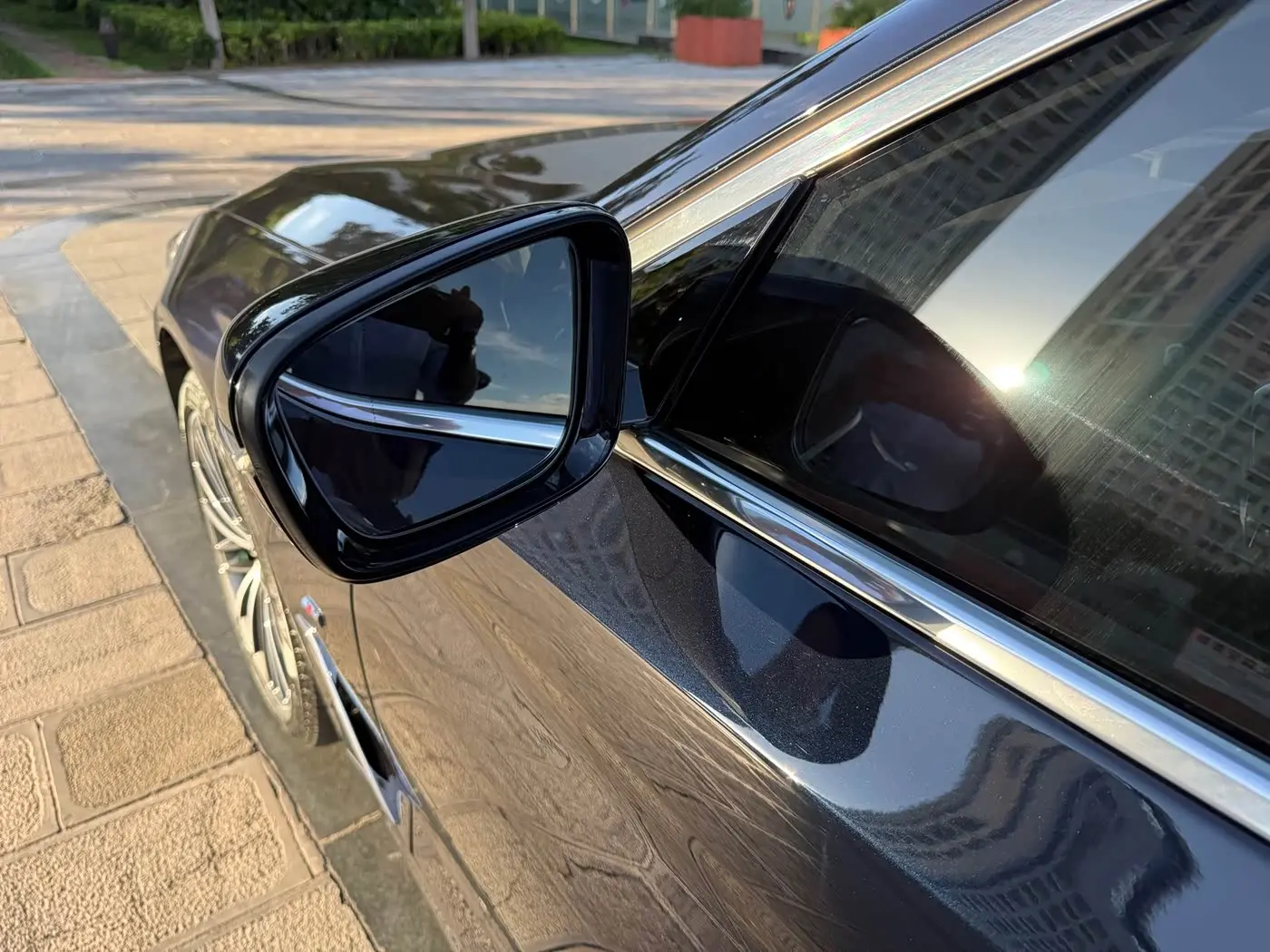 BMW 5 Series 2023 — Photo 15/20