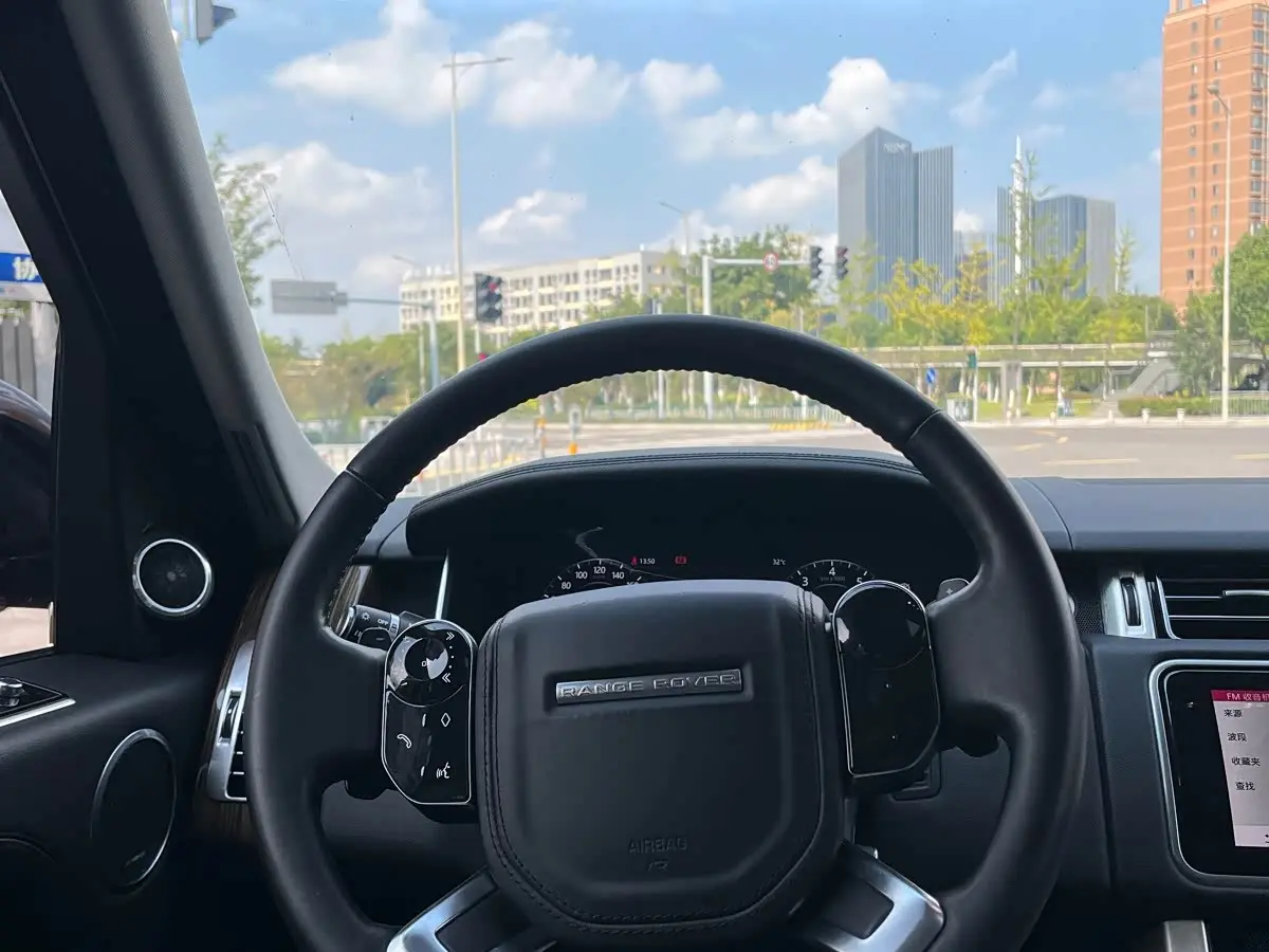 Land Rover Range Rover 2019 — Şəkil 15/15