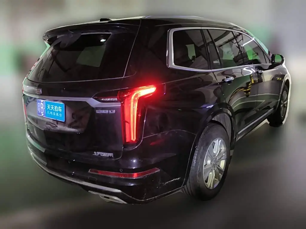 Cadillac XT6 2021 — Фото 2/12