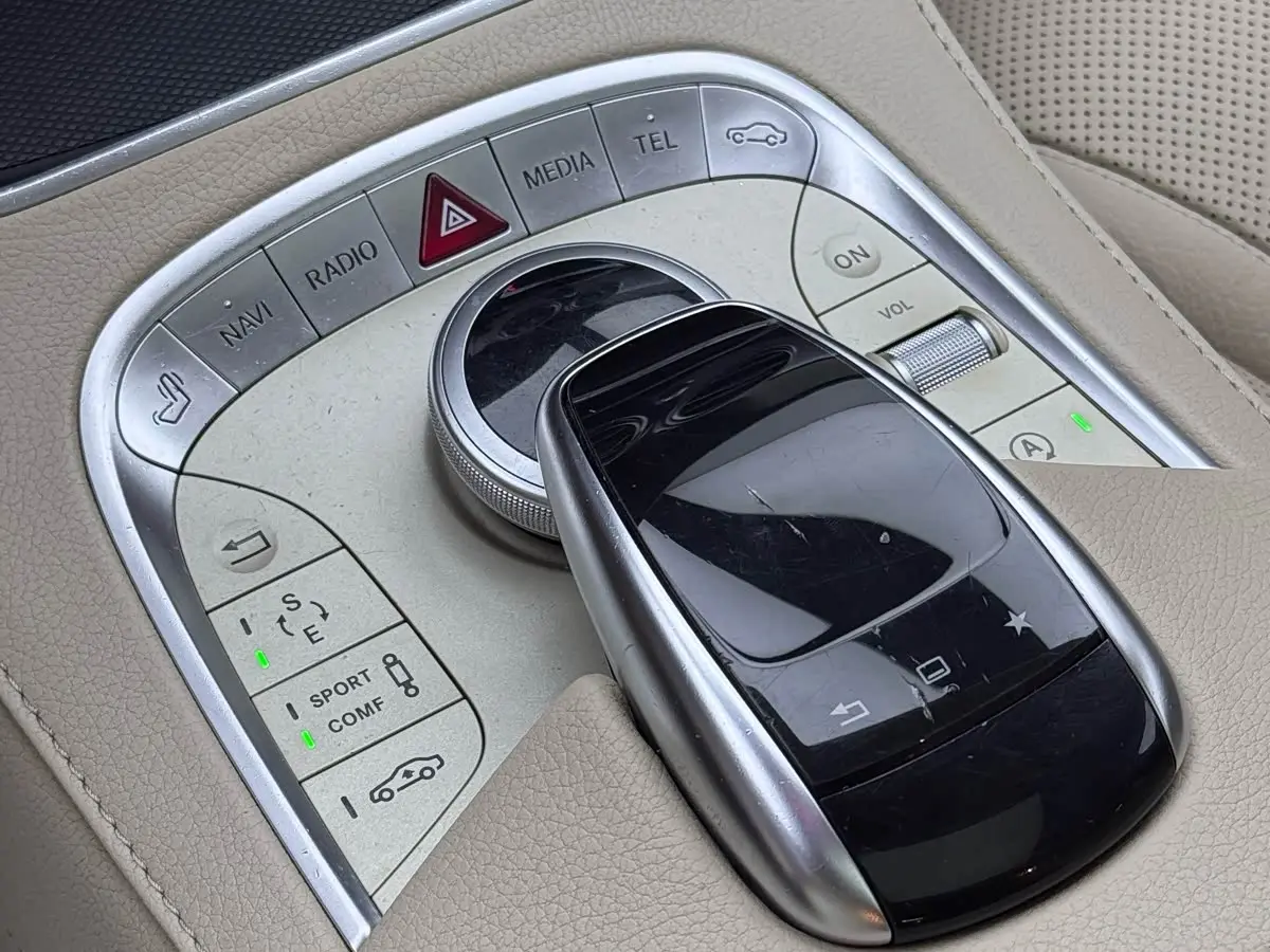 Mercedes-Benz S-Class 2015 — Фото 9/9
