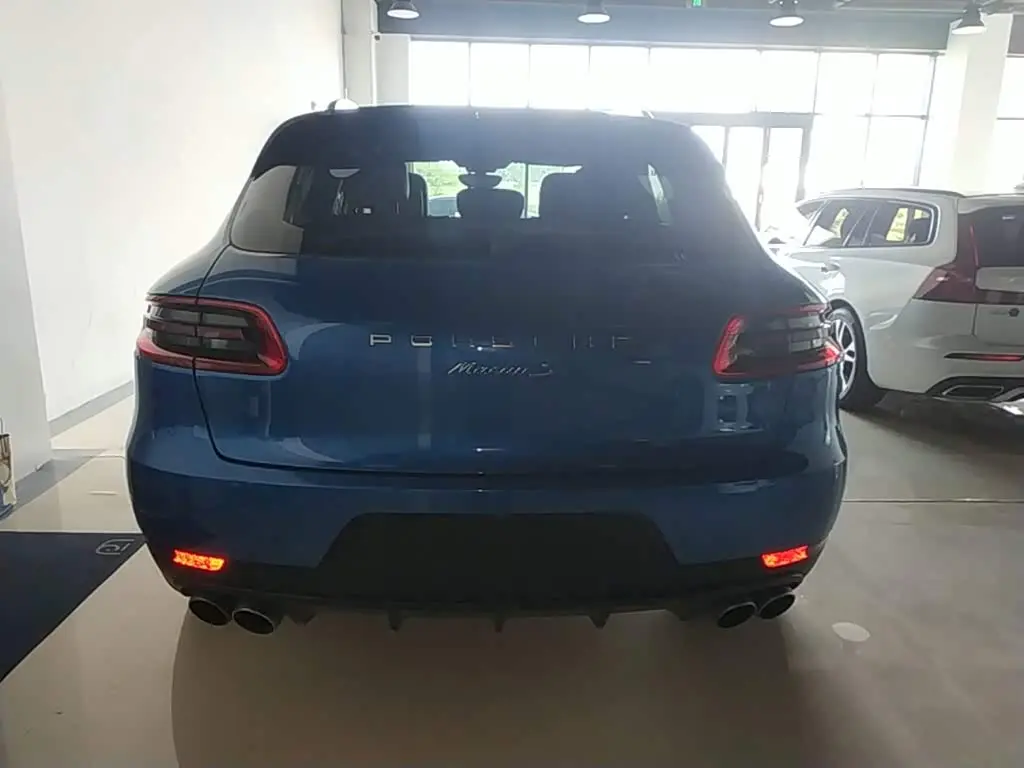 Porsche Macan 2018 — ფოტო 6/20