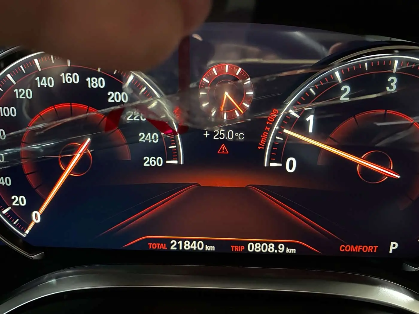 BMW 7 Series 2019 — Photo 11/13