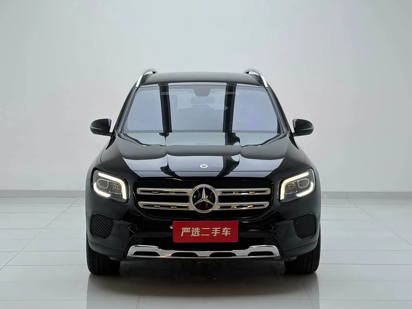 Mercedes-Benz GLB 2021 — Фото 2/9