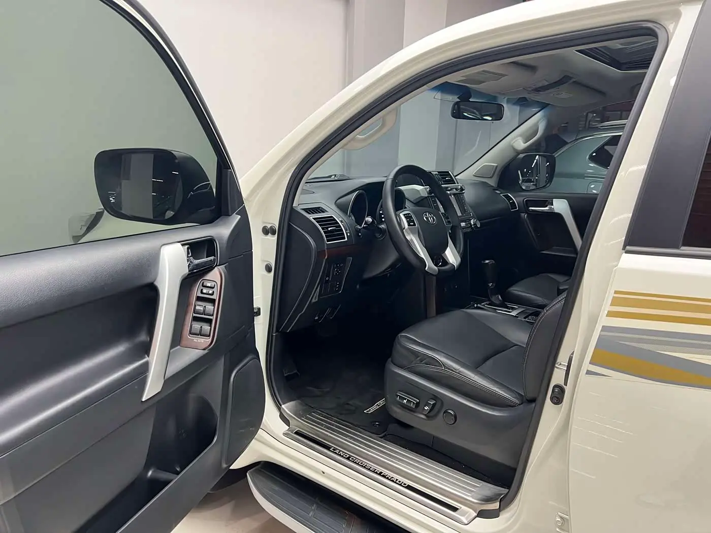 Toyota Prado 2017 — Şəkil 8/18