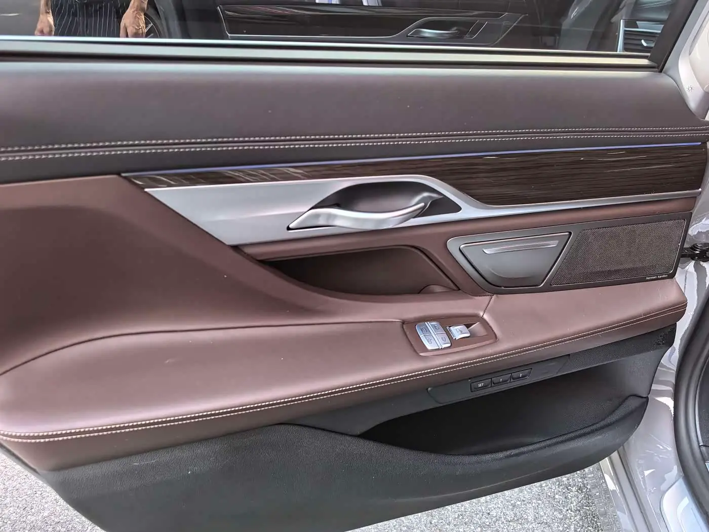 BMW 7 Series 2020 — Photo 14/20