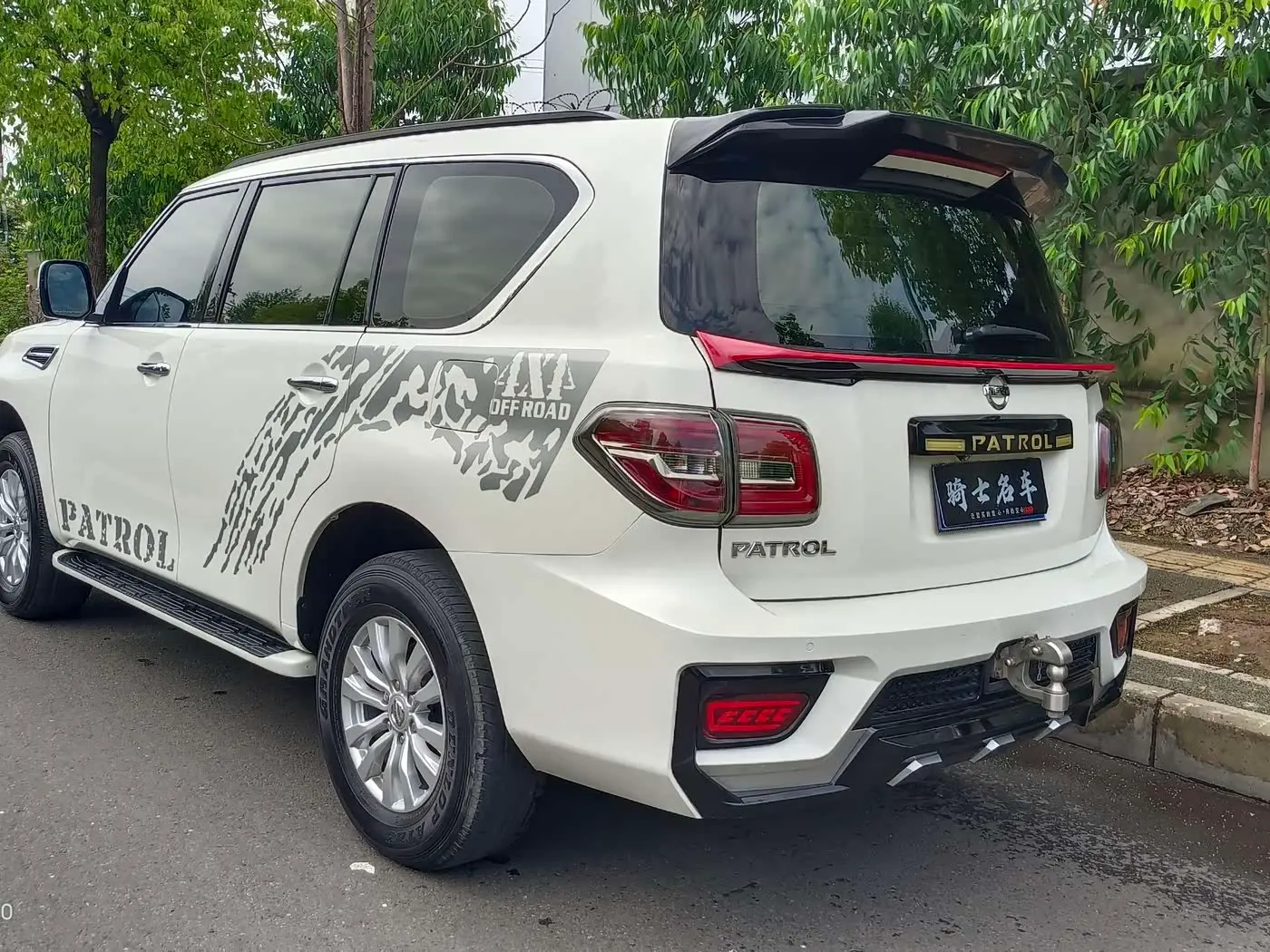 Nissan Patrol 2019 — ფოტო 11/17