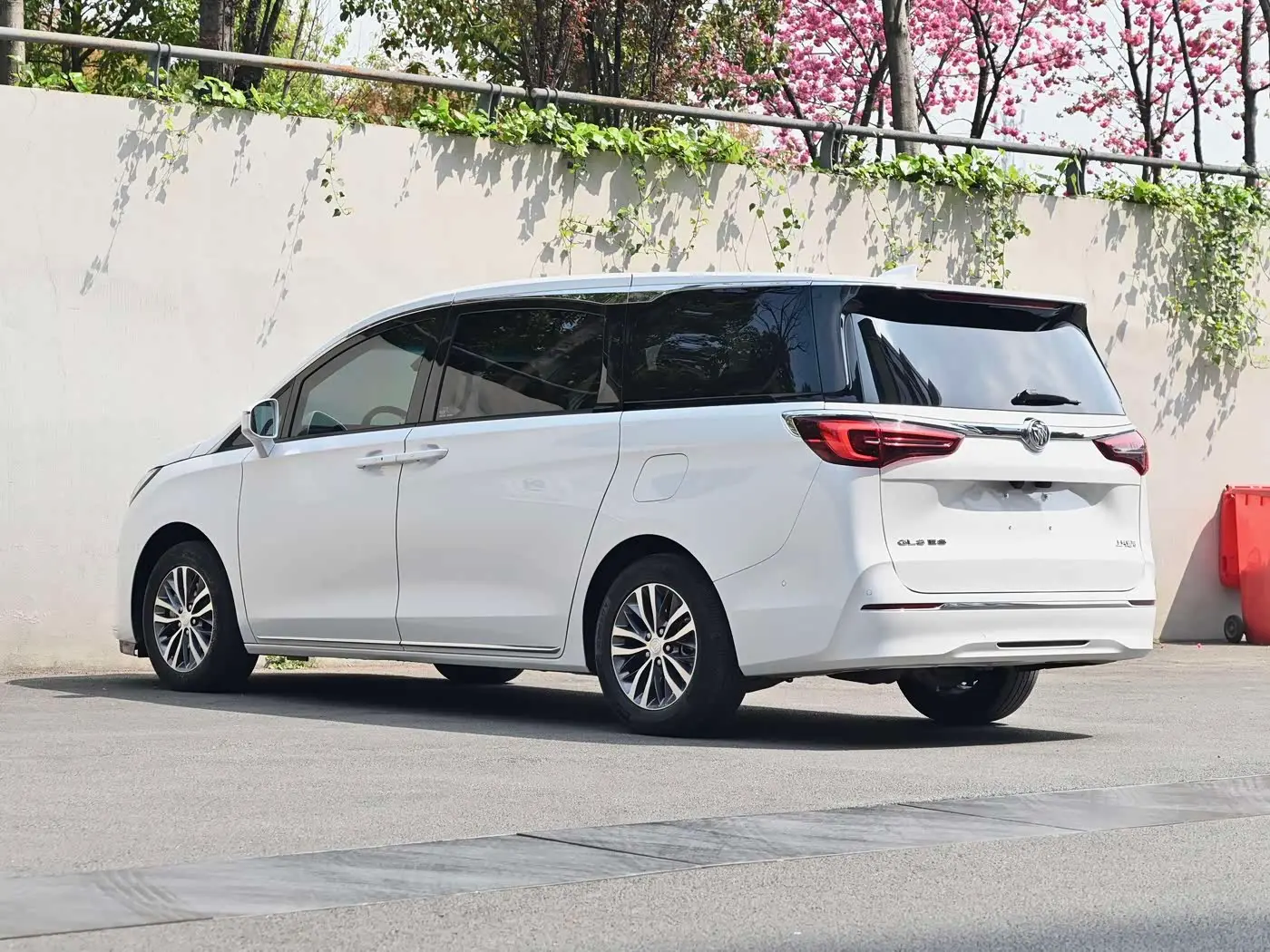 Buick GL8 2023 — Şəkil 16/19