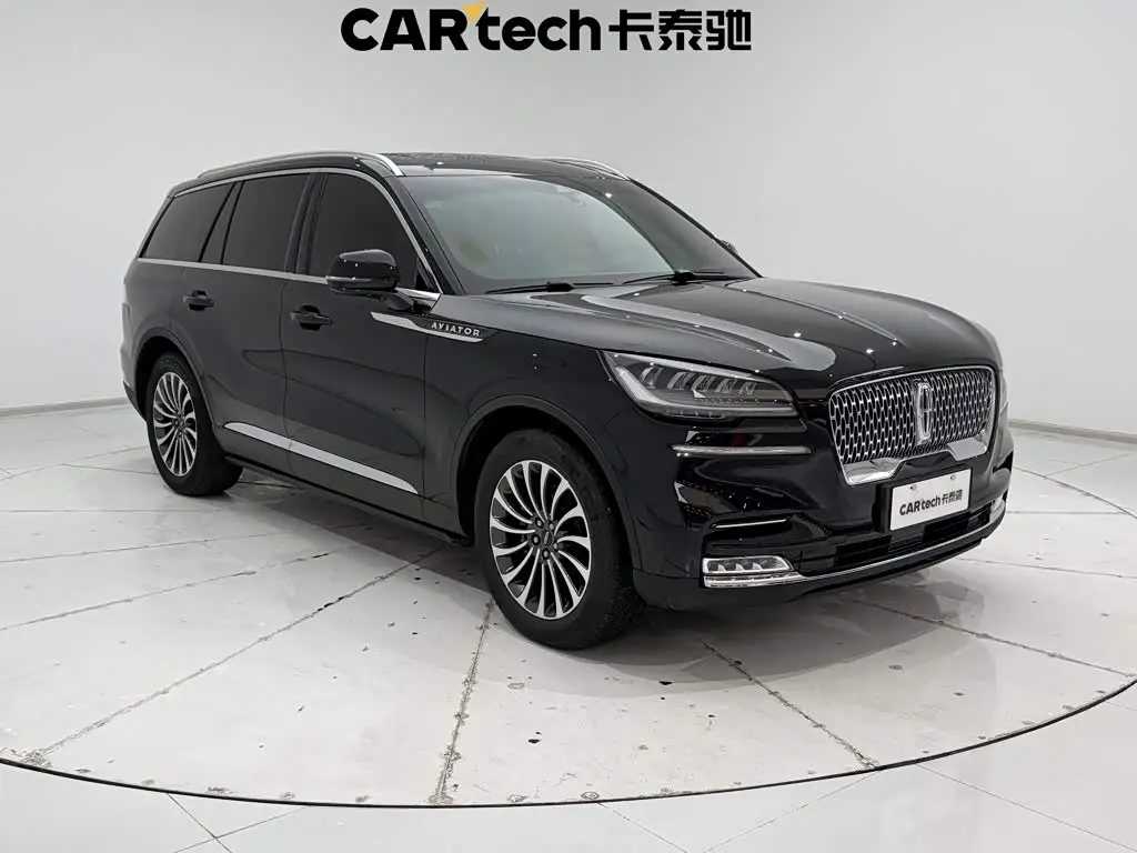 Lincoln Aviator 2021 — Şəkil 2/20