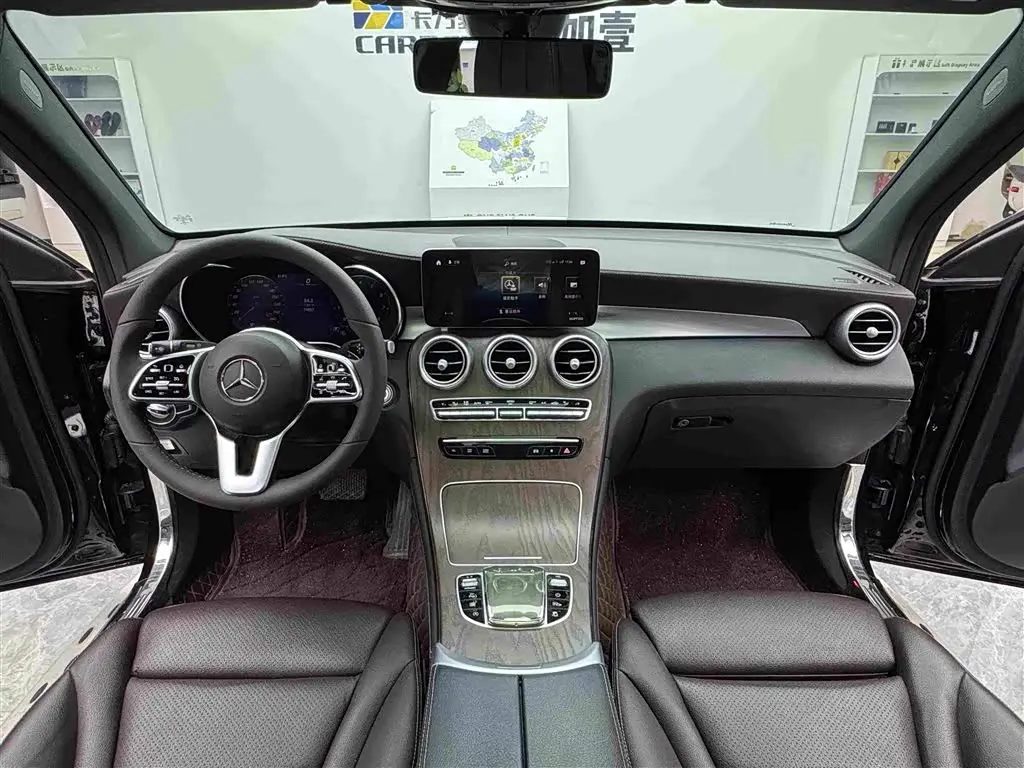 Mercedes-Benz GLC 2021 — Фото 11/18