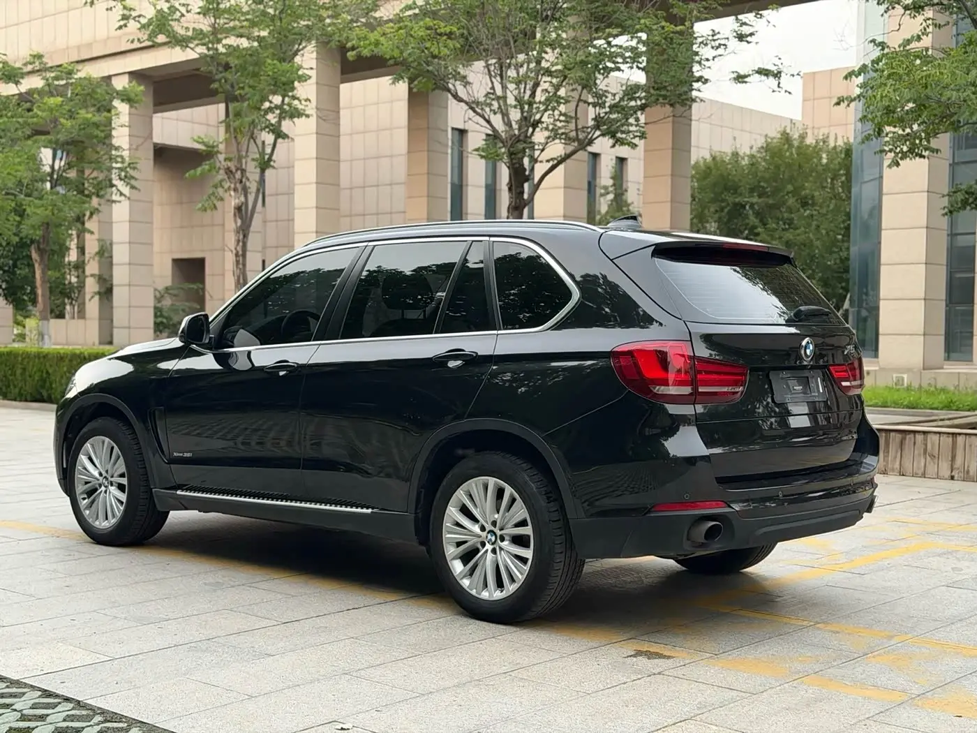 BMW X5 2015 — Photo 6/9