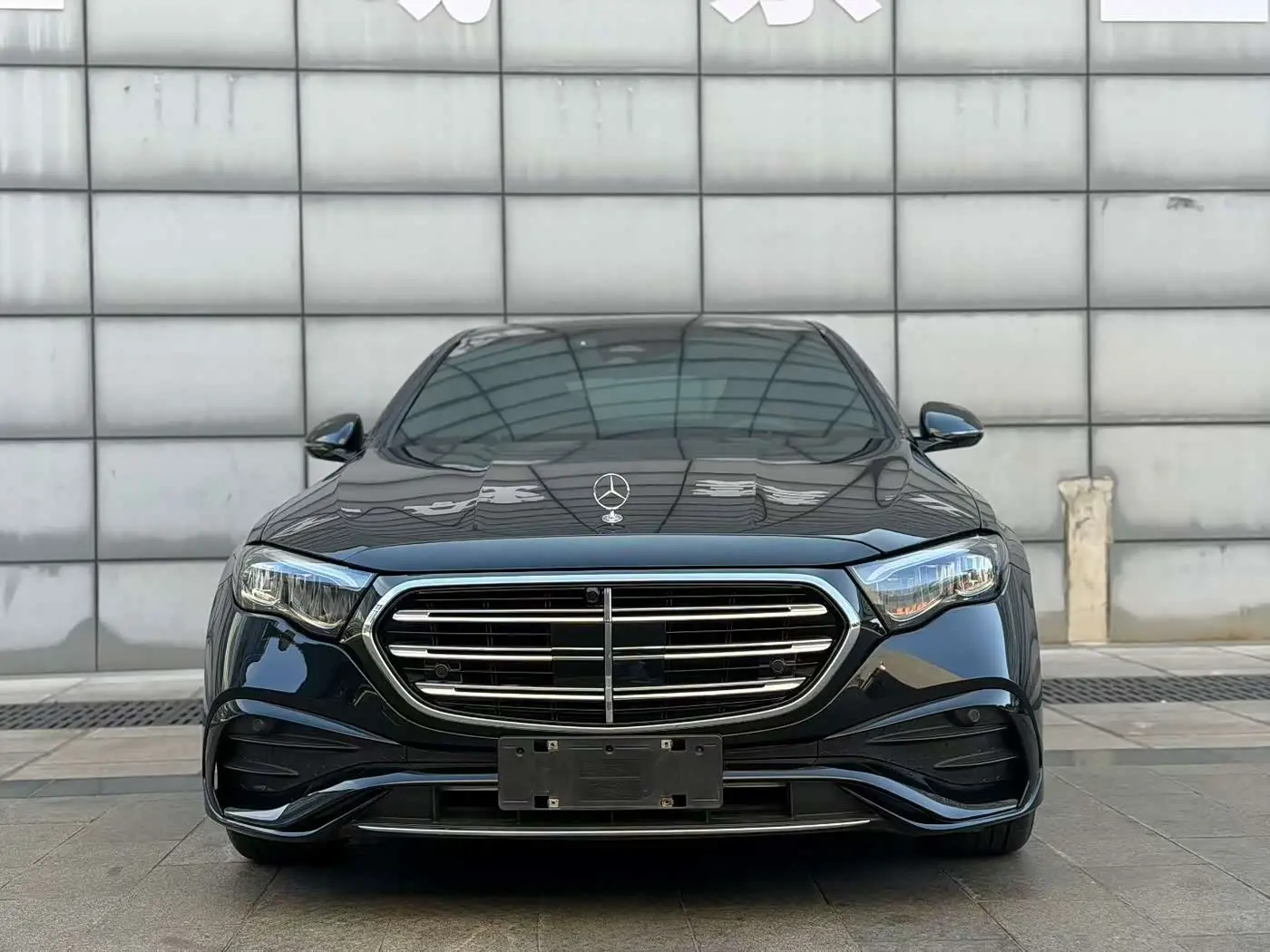 Mercedes-Benz E-Class 2024 — Şəkil 2/9