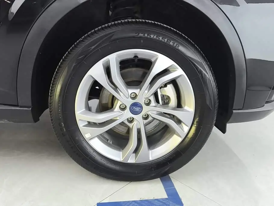 Ford Lingrui 2025 — Photo 6/16