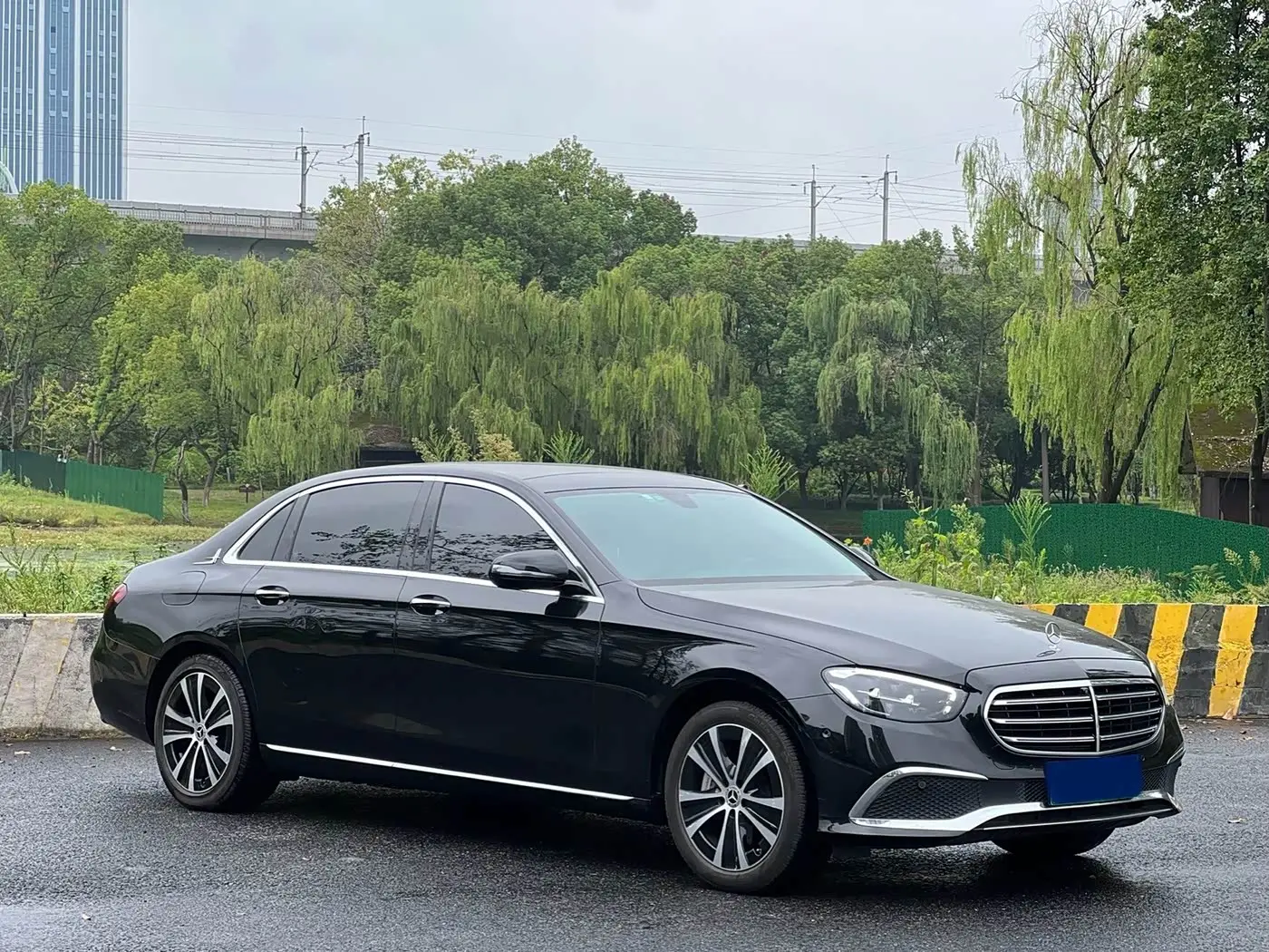 Mercedes-Benz E-Class New Energy 2022 — Фото 3/18