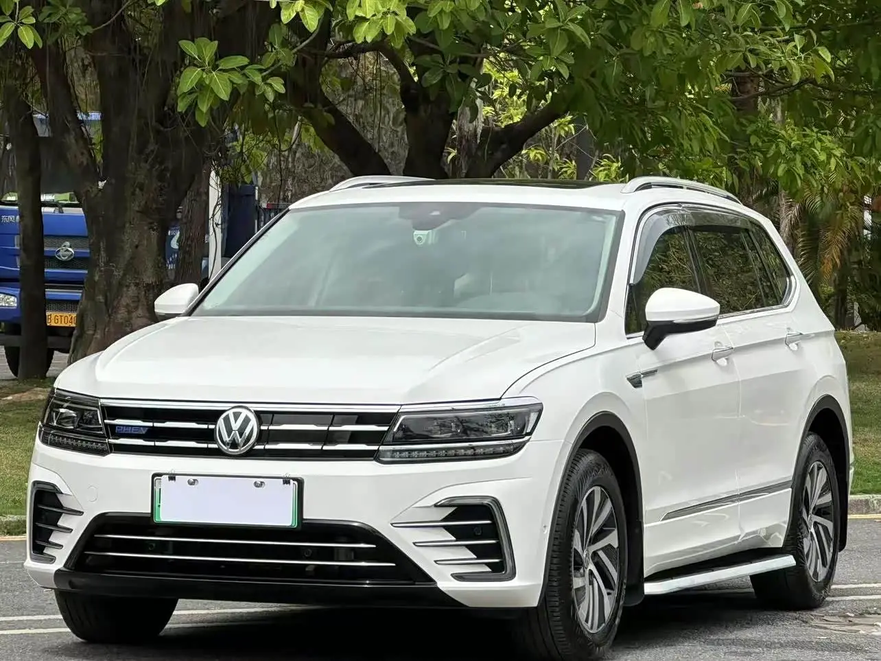 Volkswagen Tiguan L PHEV 2021 — Şəkil 1/18
