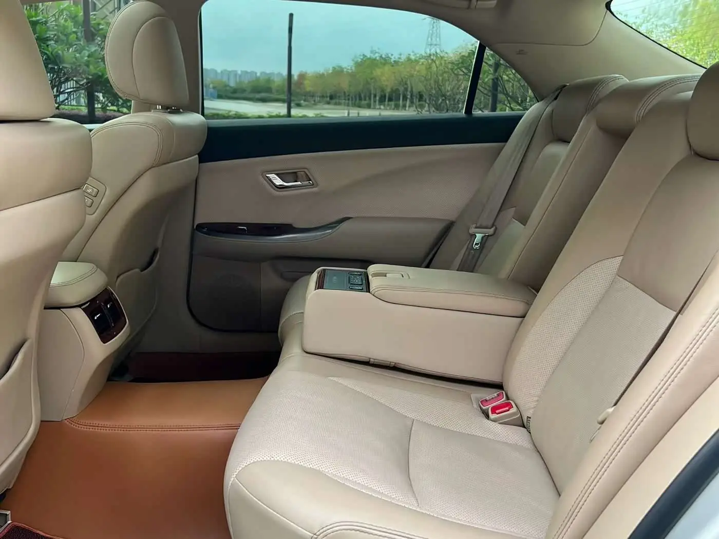 Toyota Crown 2015 — Фото 9/9
