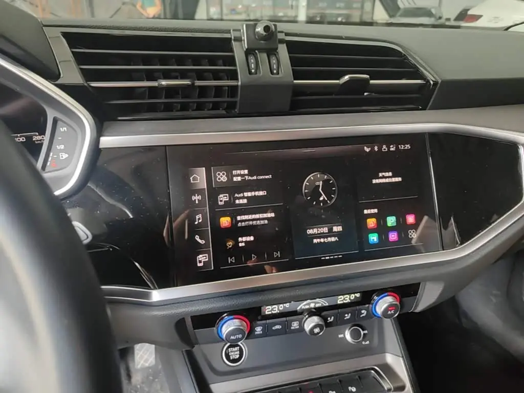 Audi Q3 2023 — Photo 13/20