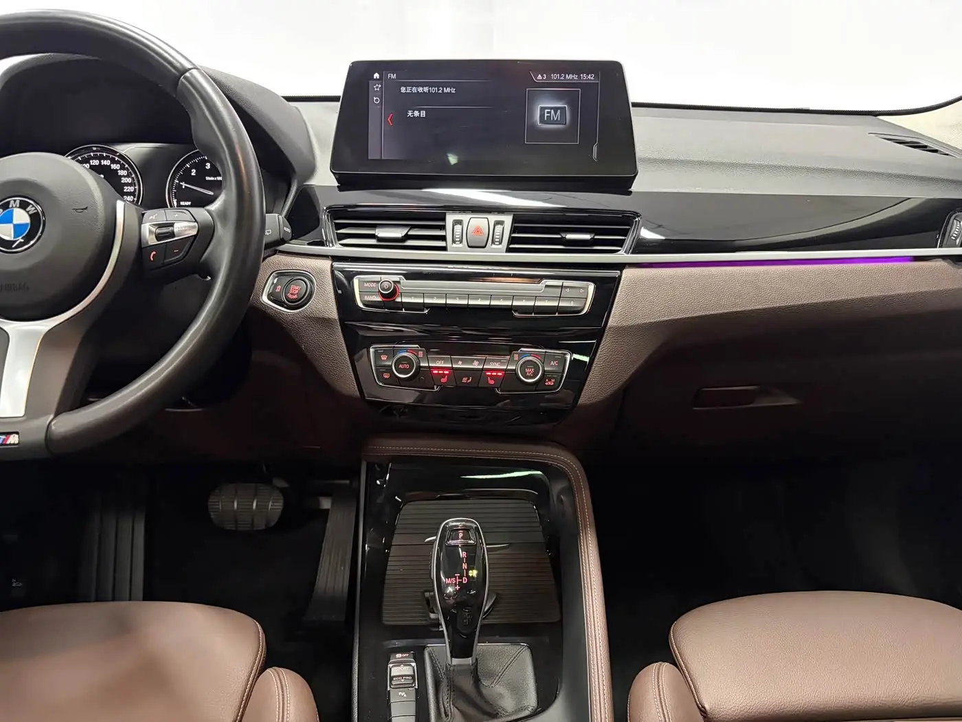 BMW X1 2023 — Photo 9/18