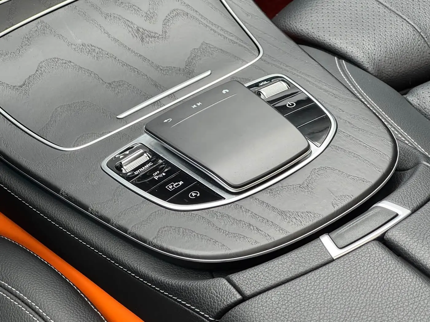 Mercedes-Benz E-Class 2022 — Фото 20/20