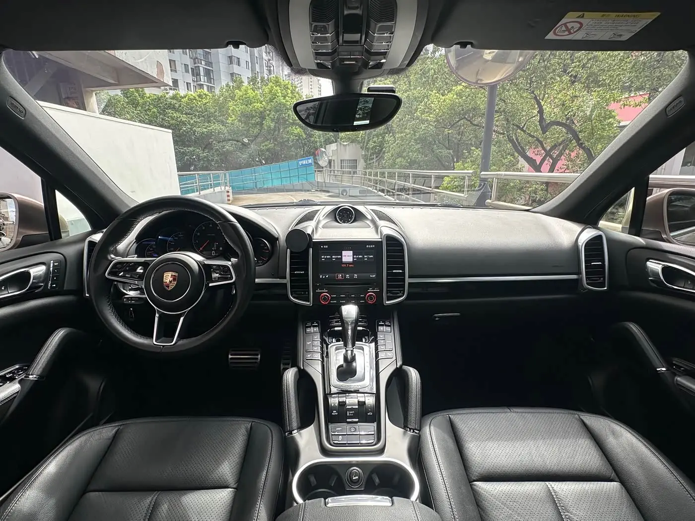 Porsche Cayenne 2017 — Photo 5/16