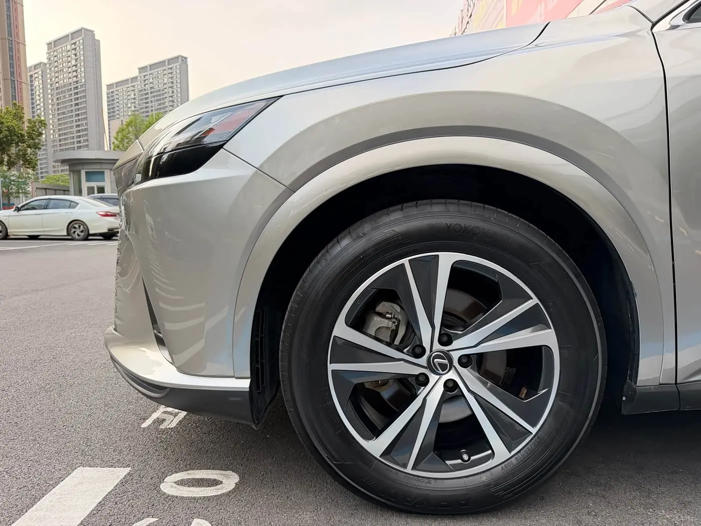Lexus RX 2023 — Şəkil 9/20