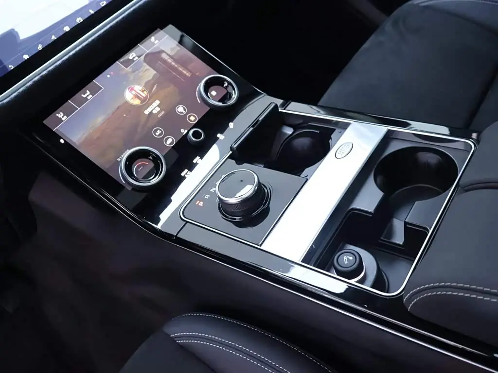 Land Rover Range Rover Velar 2019 — Photo 12/20
