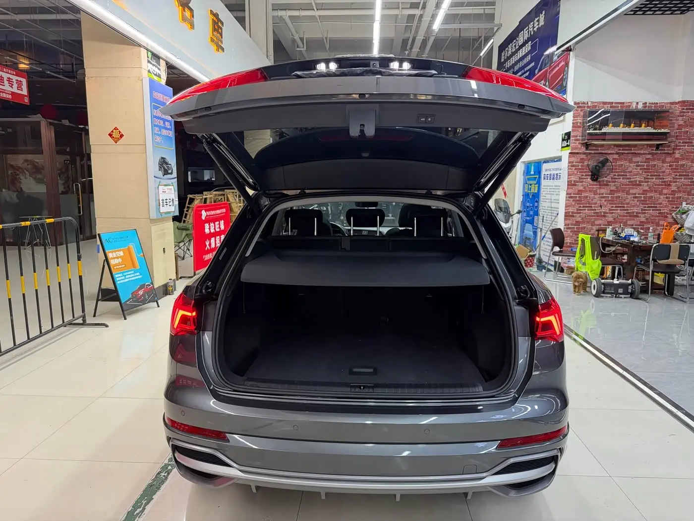 Audi Q3 2022 — Photo 8/20