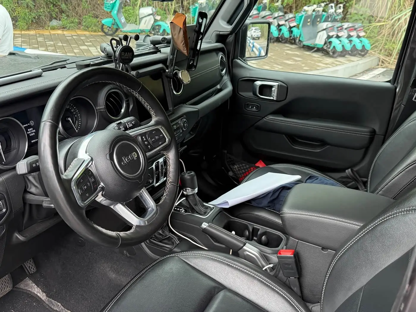 Jeep Wrangler 4xe 2022 — Фото 6/9