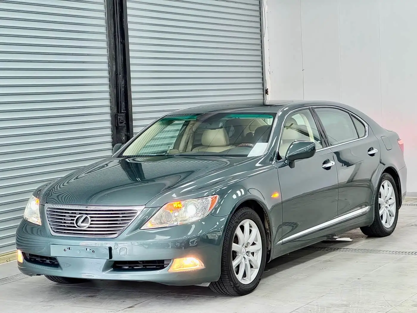Lexus LS, 2007