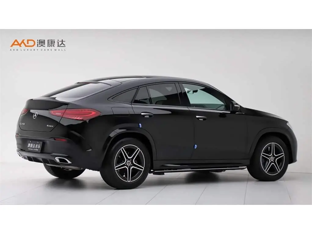 Mercedes-Benz GLE Coupe 2025 — Photo 3/10