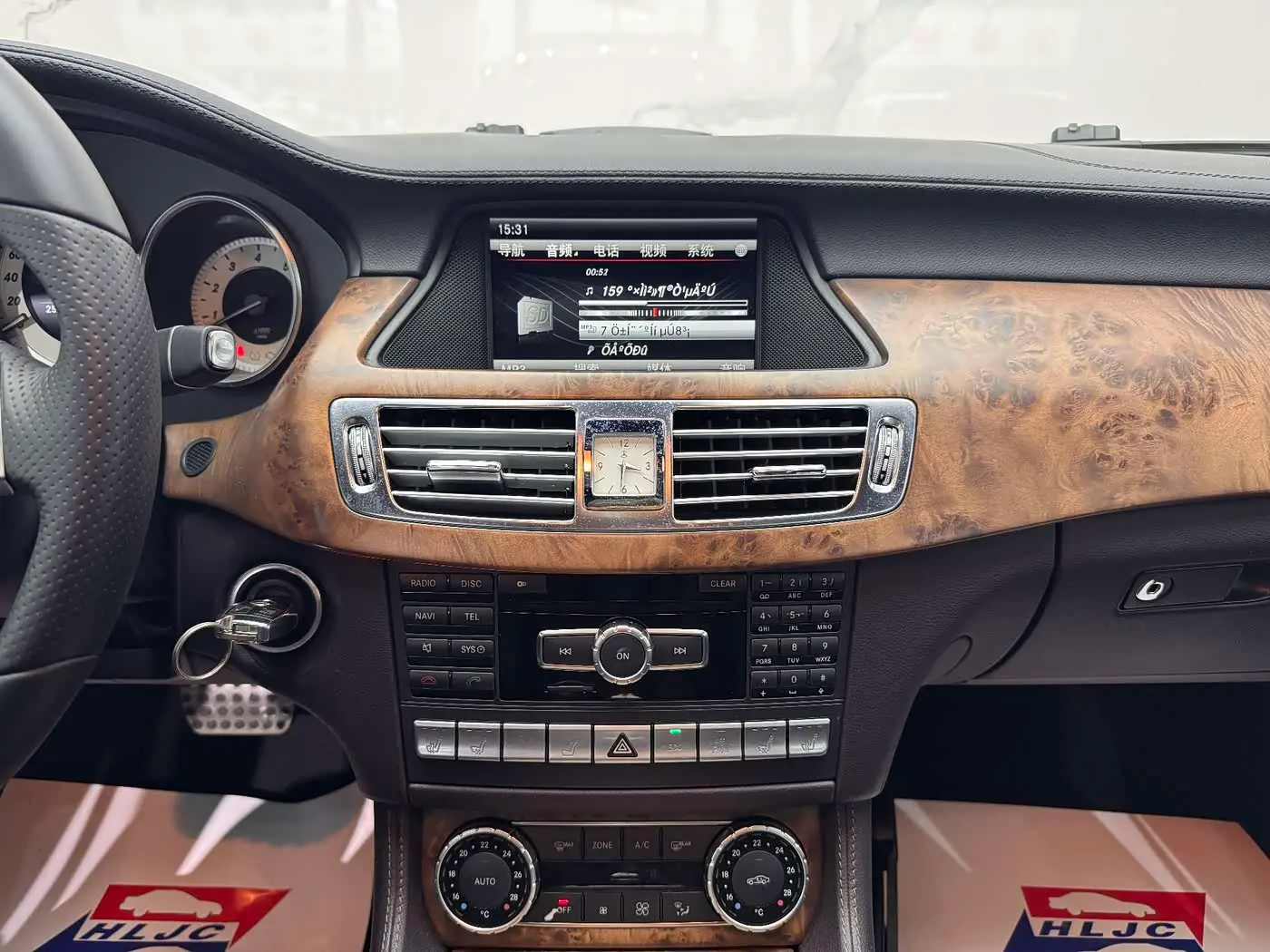 Mercedes-Benz CLS 2014 — Photo 10/20