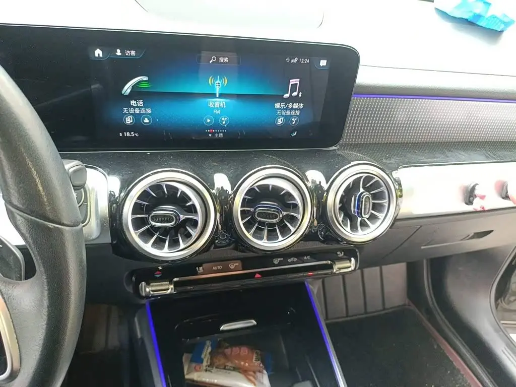 Mercedes-Benz GLB 2022 — Фото 14/20