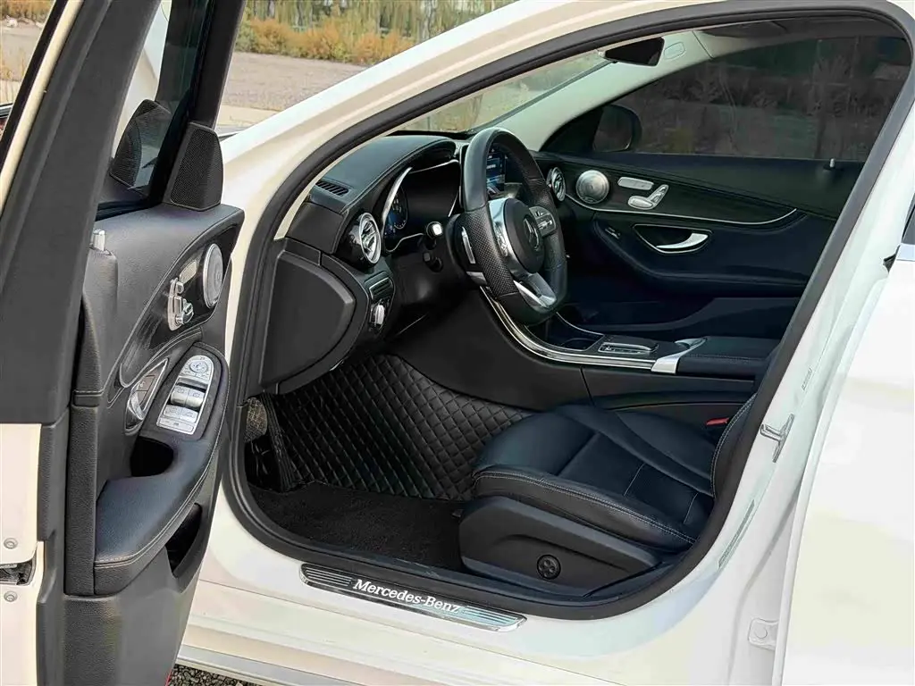 Mercedes-Benz C-Class 2020 — Фото 7/17