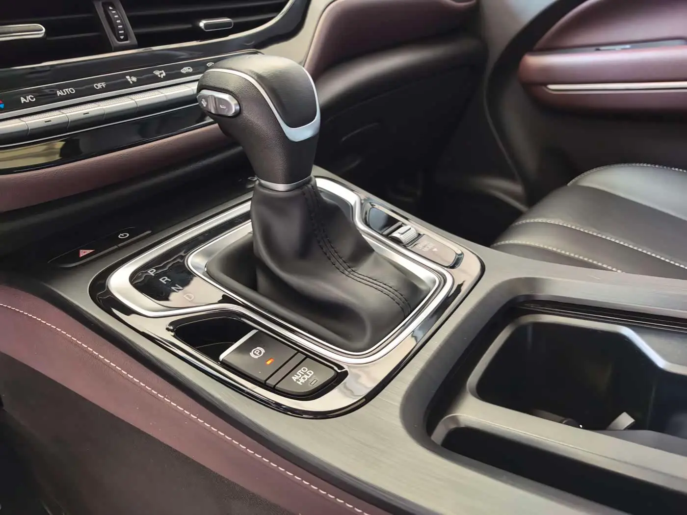 GAC Trumpchi Trumpchi M6 2022 — Фото 6/14