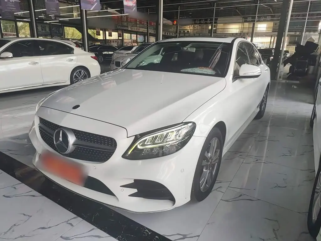 Mercedes-Benz C-Class 2019 — Фото 1/14