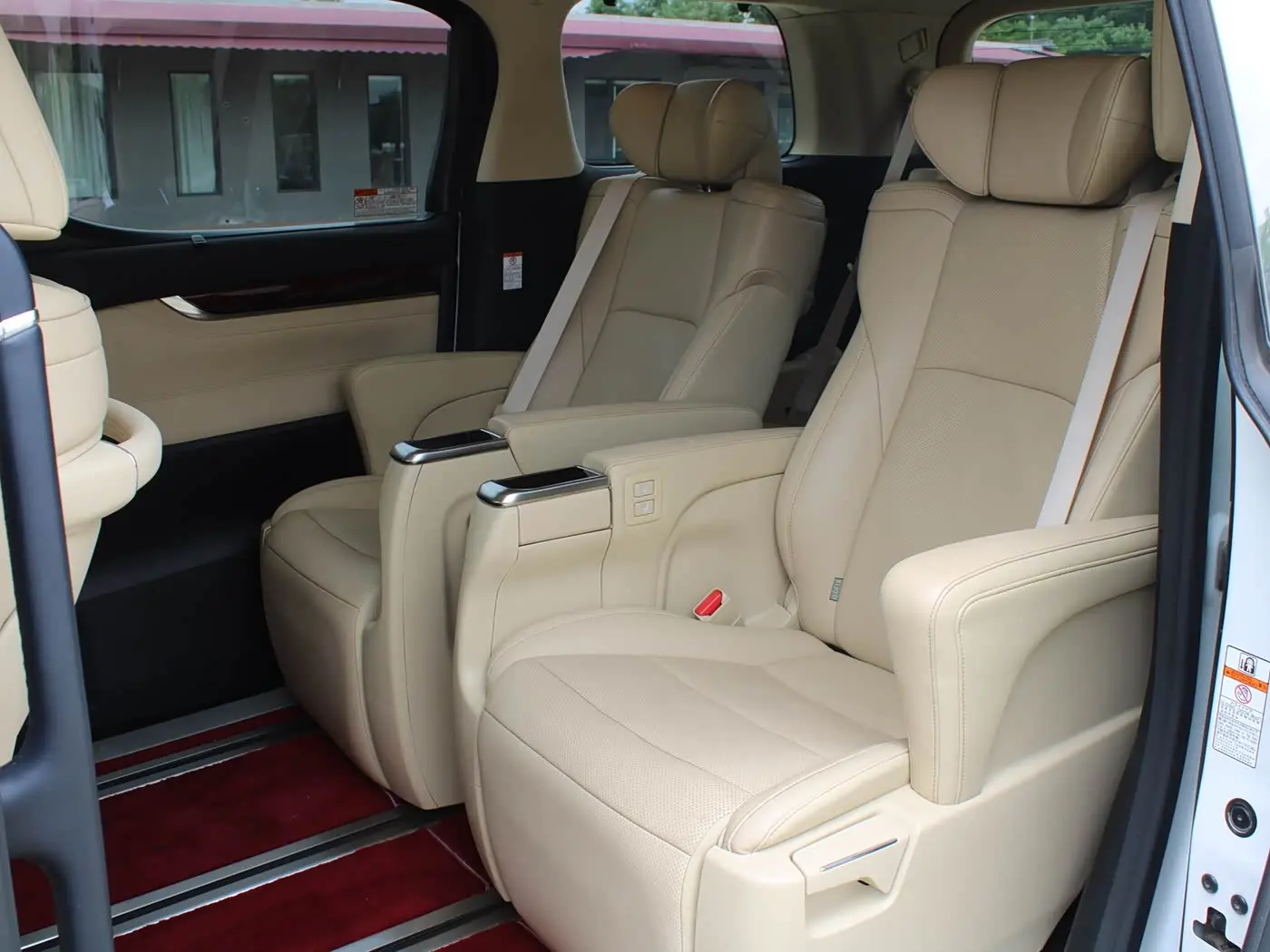 Toyota Alphard 2016 — Фото 9/20