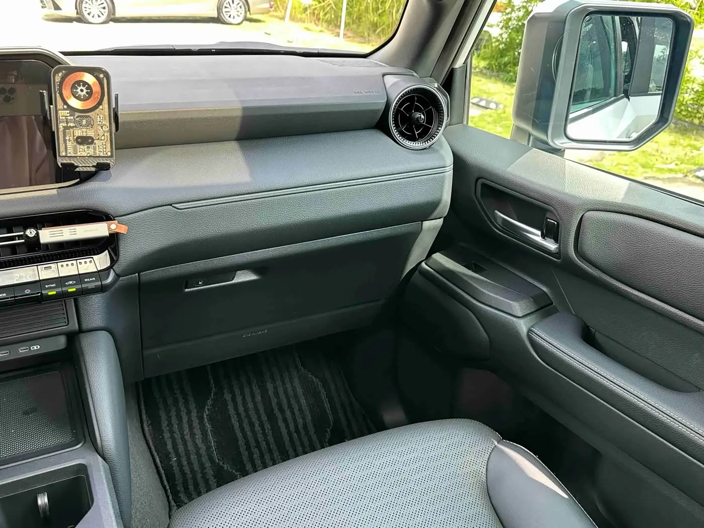 Toyota Prado 2025 — Photo 14/19