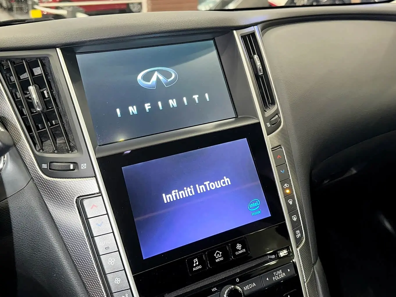 Infiniti Q50 2015 — Фото 13/13