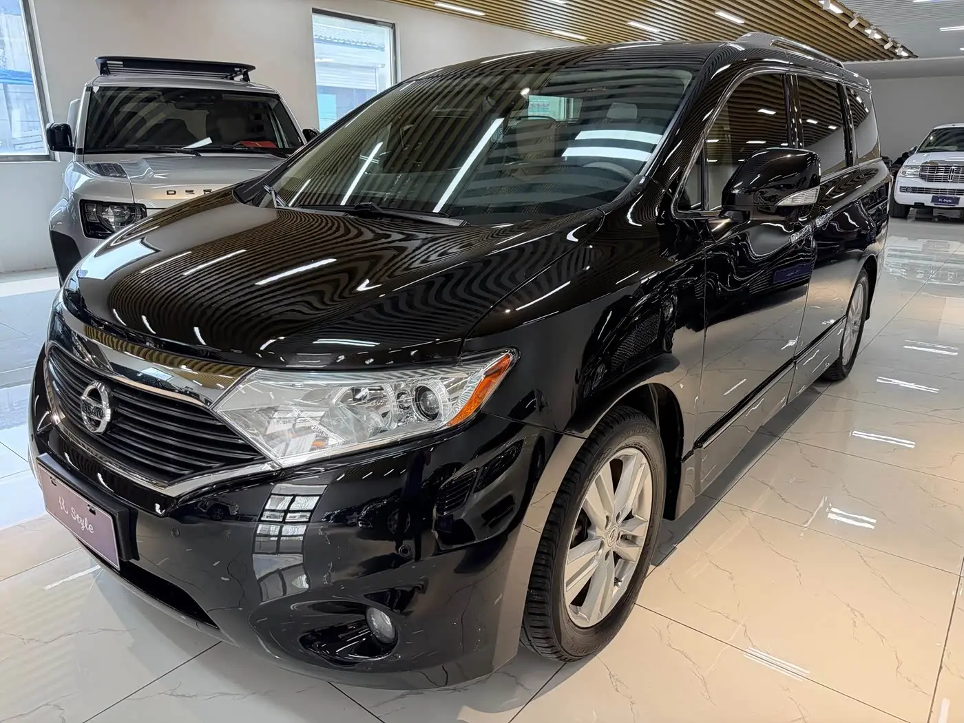 Nissan Quest 2016 — Şəkil 2/20