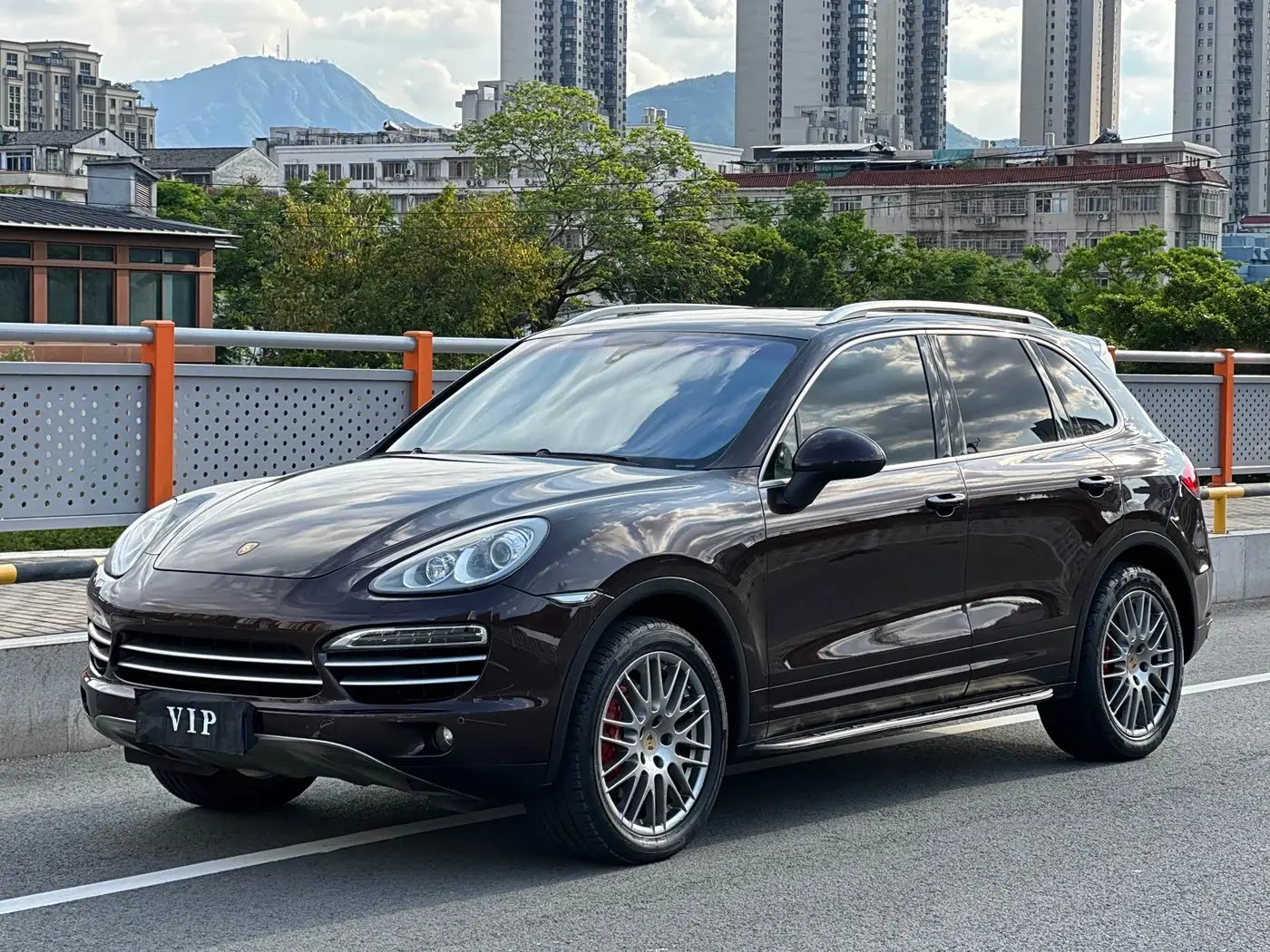 Porsche Cayenne 2015 — Photo 1/15