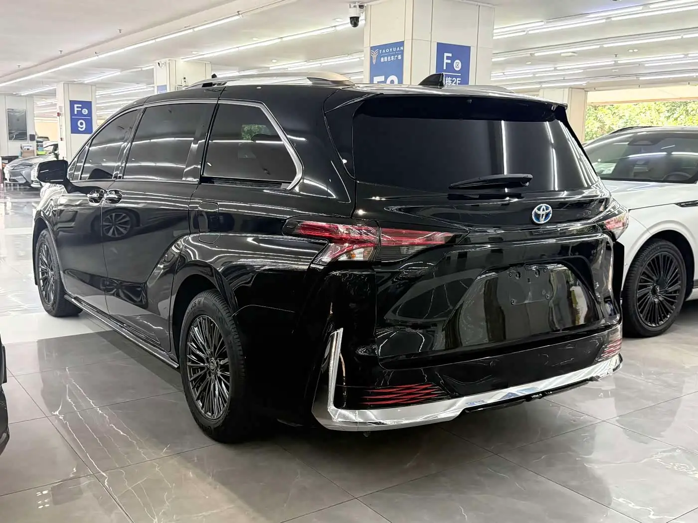 Toyota Sienna 2024 — Photo 18/20