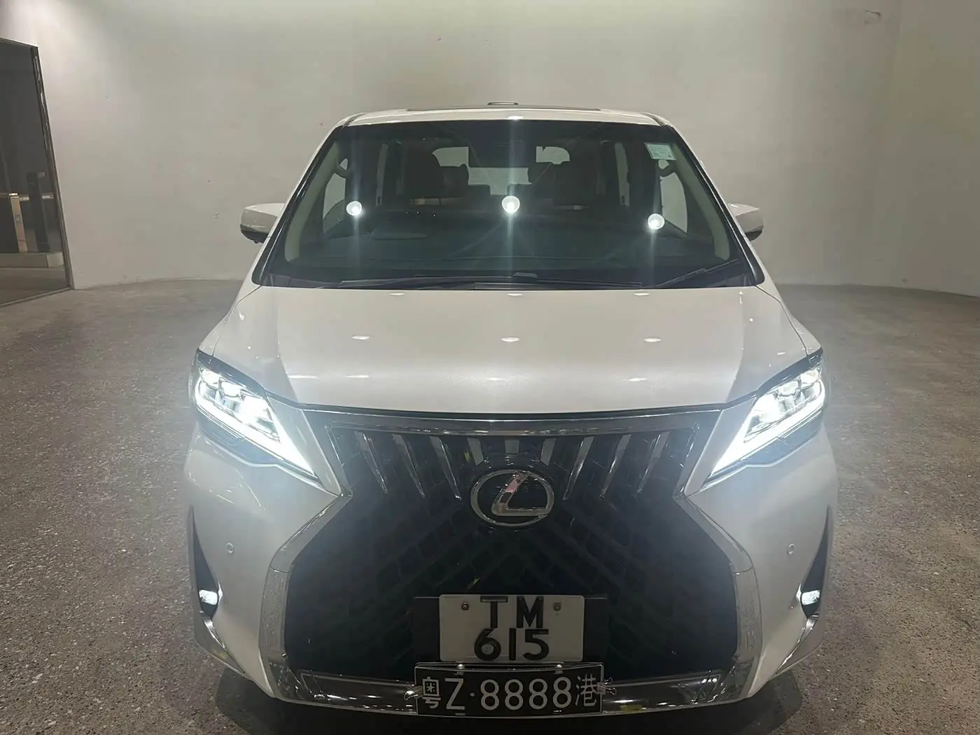 Toyota Alphard 2015 — Фото 2/20