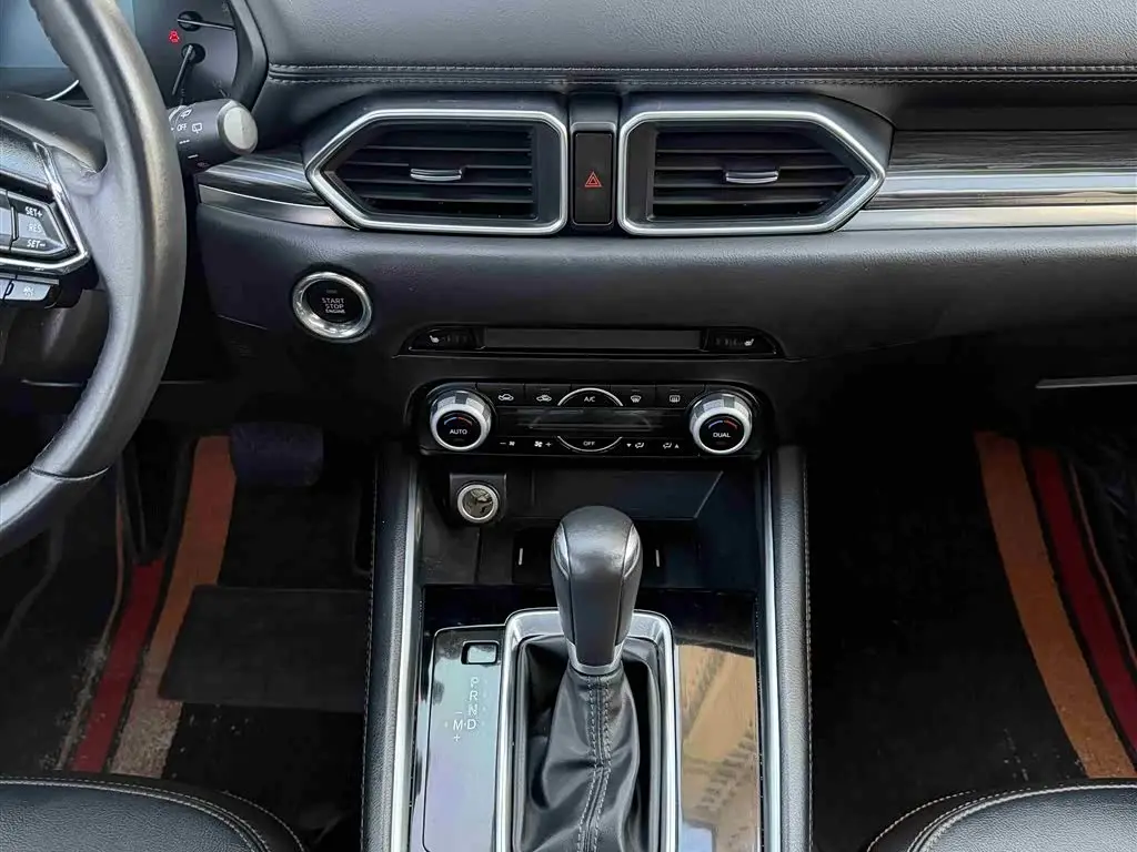 Mazda CX-5 2022 — Photo 11/17
