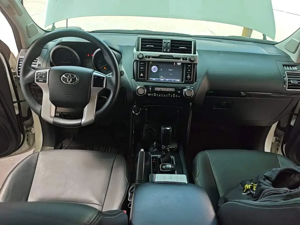 Toyota Prado 2017 — Фото 10/20