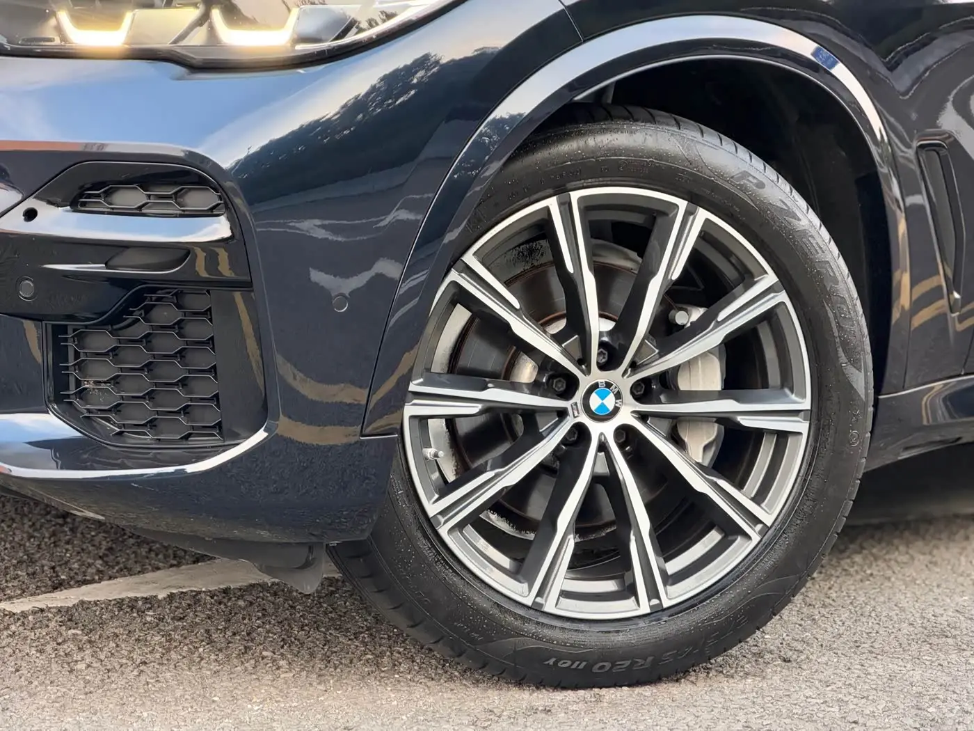 BMW X5 2022 — Фото 8/10
