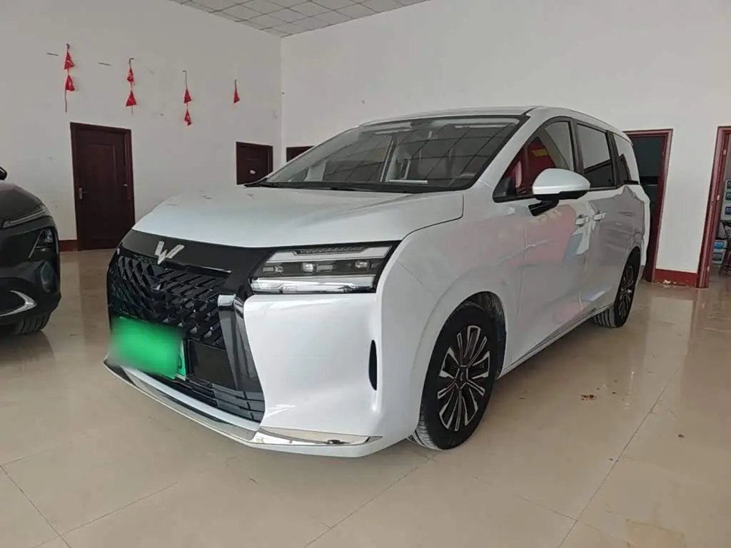 Wuling Motors Xingguang 730 New Energy, 2025