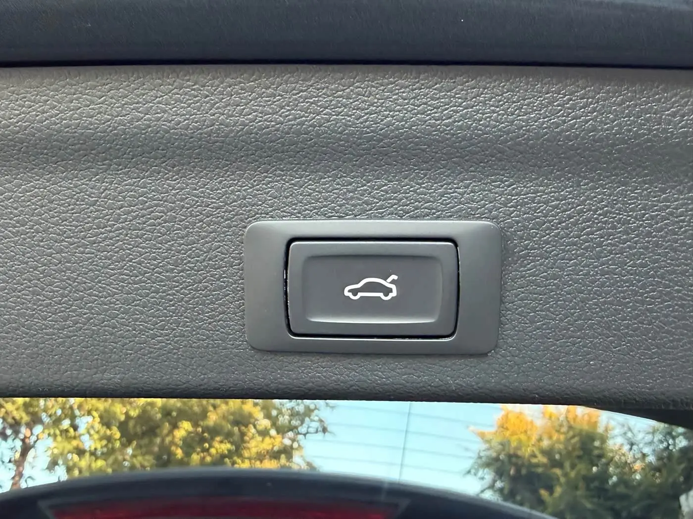 Audi Q3 2022 — Фото 19/20