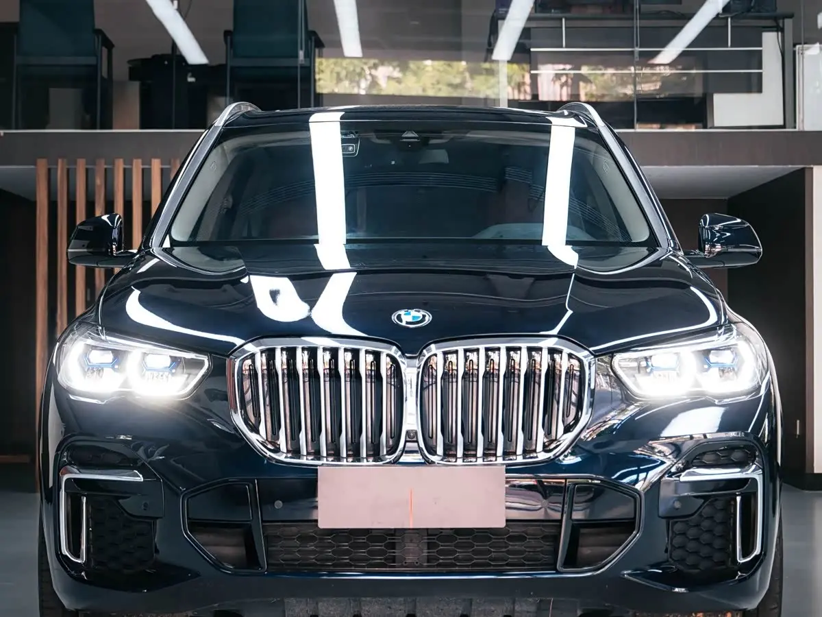 BMW X5 2023 — Фото 2/20