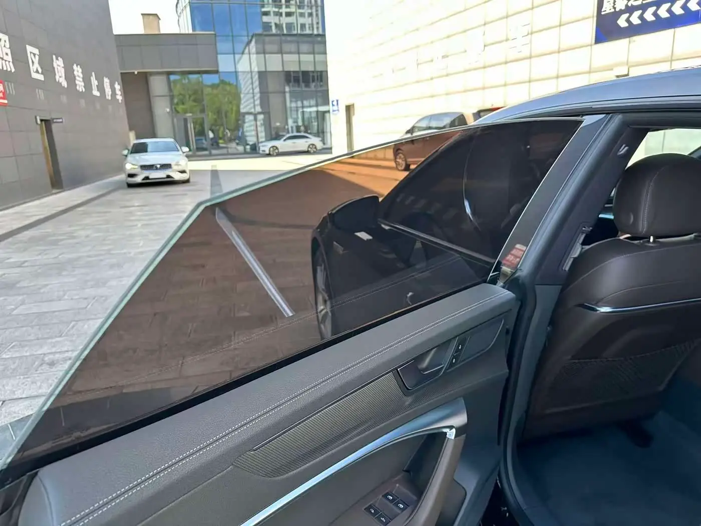 Audi A7L 2022 — Photo 20/20